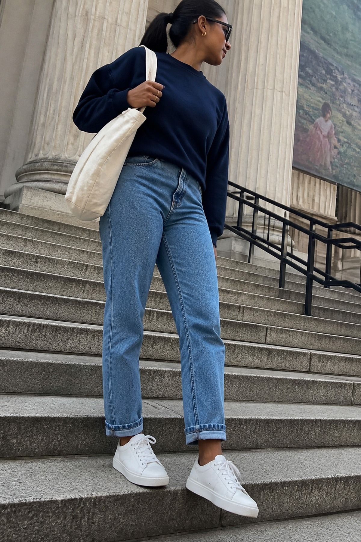 white sneakers outfit basic for women